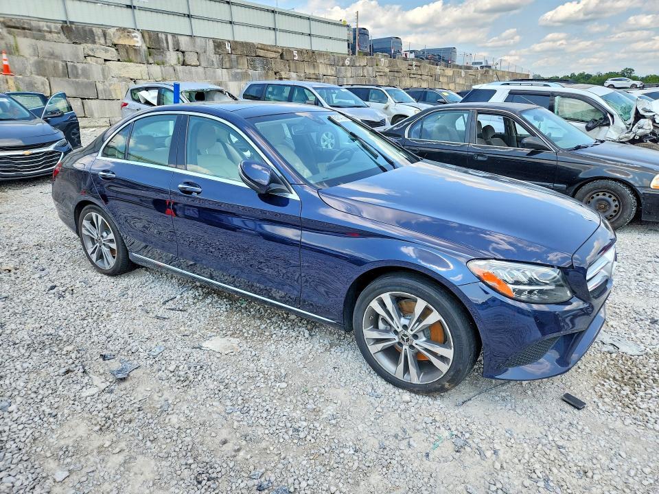 2021 MERCEDES-BENZ C 300 4MATIC — Фото 4 из 12