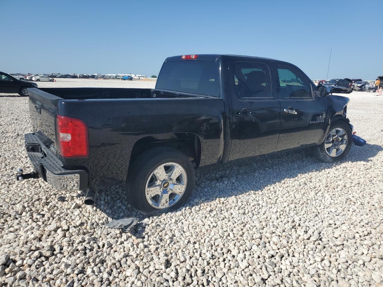 2011 CHEVROLET SILVERADO C1500 LT — Фото 3 из 12