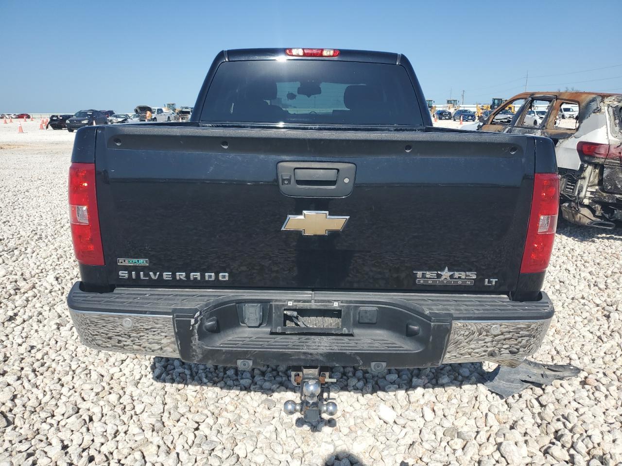 2011 CHEVROLET SILVERADO C1500 LT — Фото 6 из 12