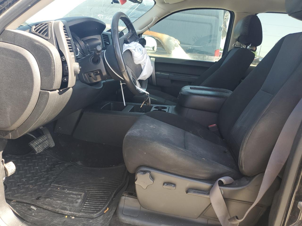 2011 CHEVROLET SILVERADO C1500 LT — Фото 7 из 12
