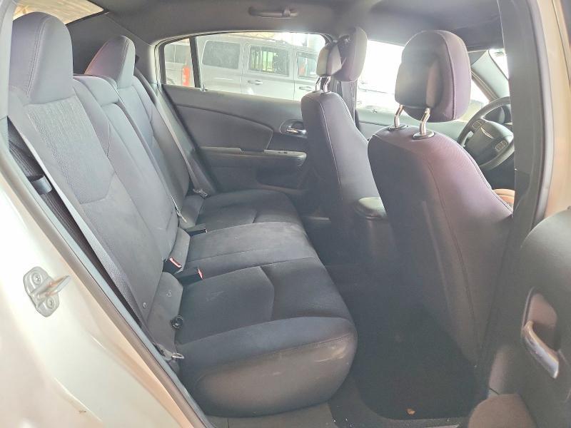 2012 CHRYSLER 200 LX — Фото 10 из 12
