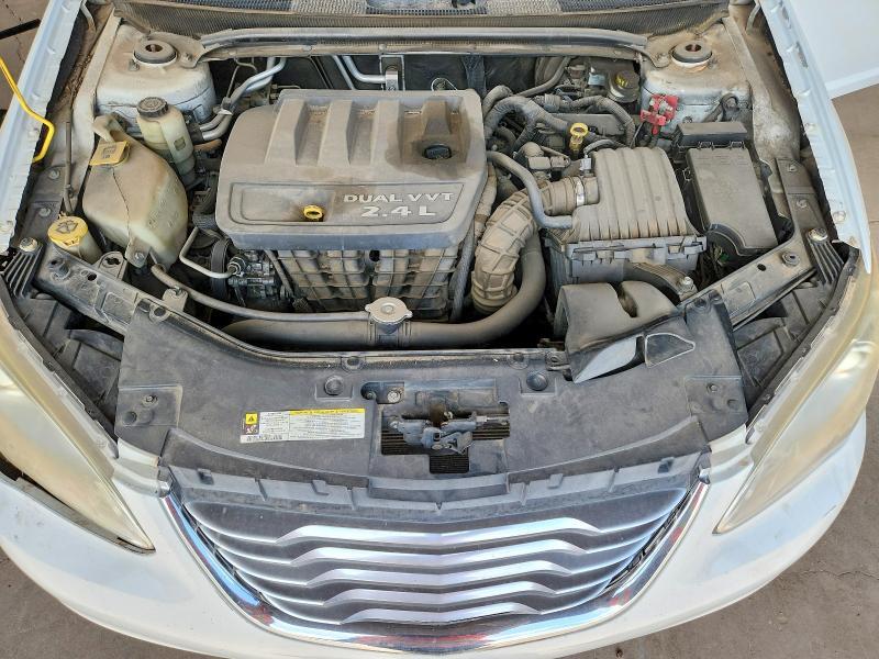 2012 CHRYSLER 200 LX — Фото 11 из 12