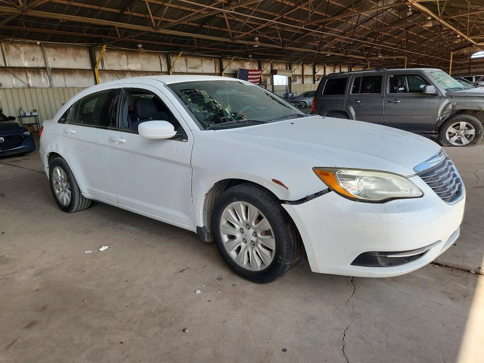 2012 CHRYSLER 200 LX — Фото 4 из 12