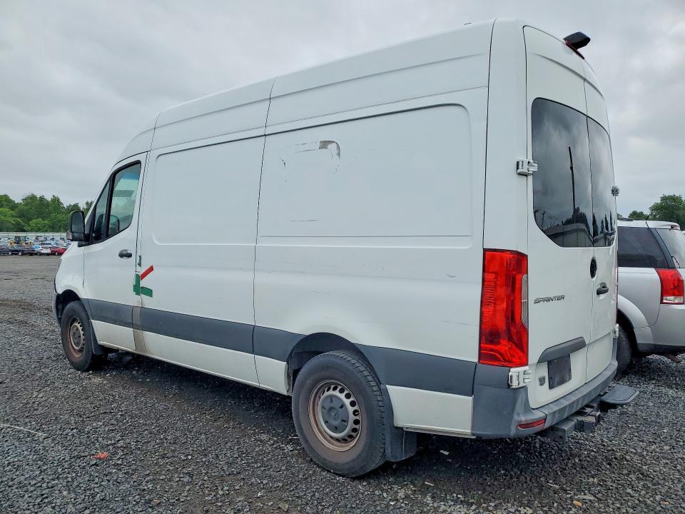 2021 MERCEDES-BENZ SPRINTER 2500 — Фото 2 из 13
