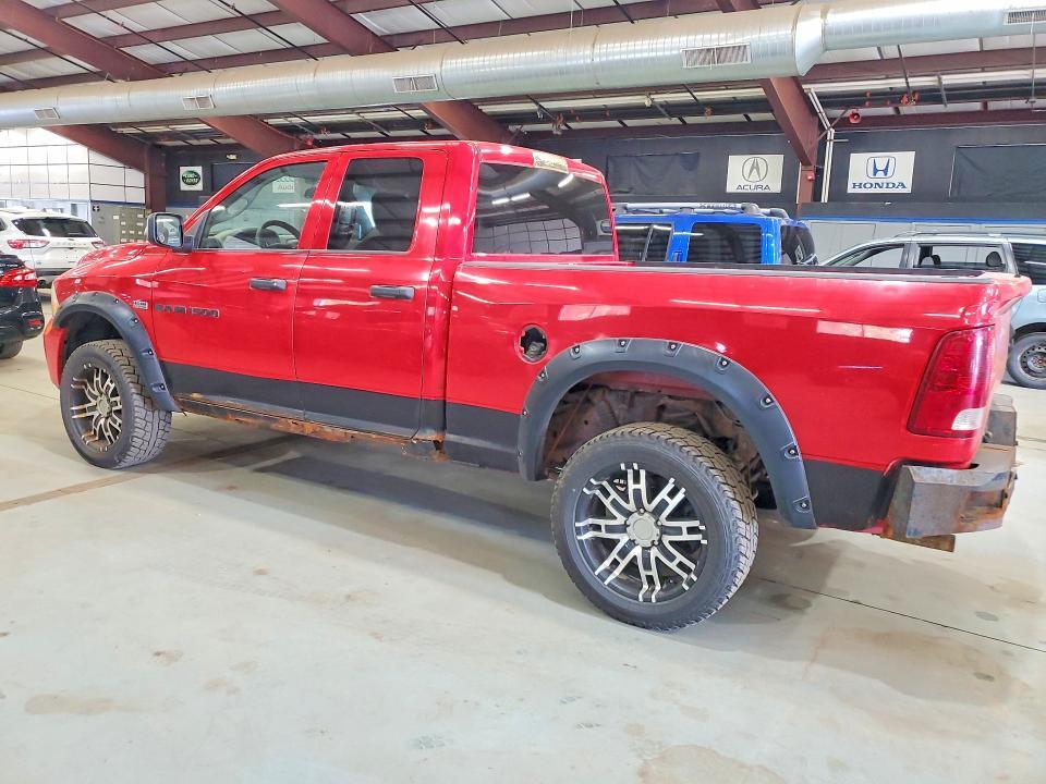 2012 DODGE RAM 1500 ST — Фото 2 из 12