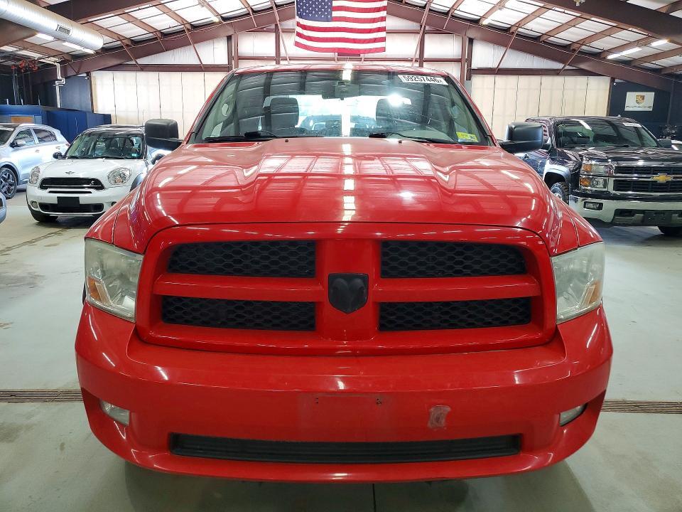 2012 DODGE RAM 1500 ST — Фото 5 из 12
