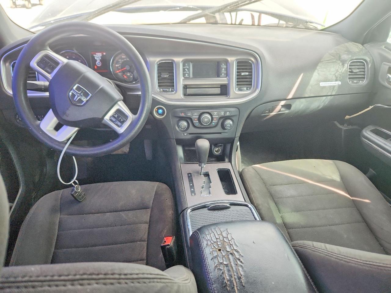 2013 DODGE CHARGER SE — Фото 8 из 12