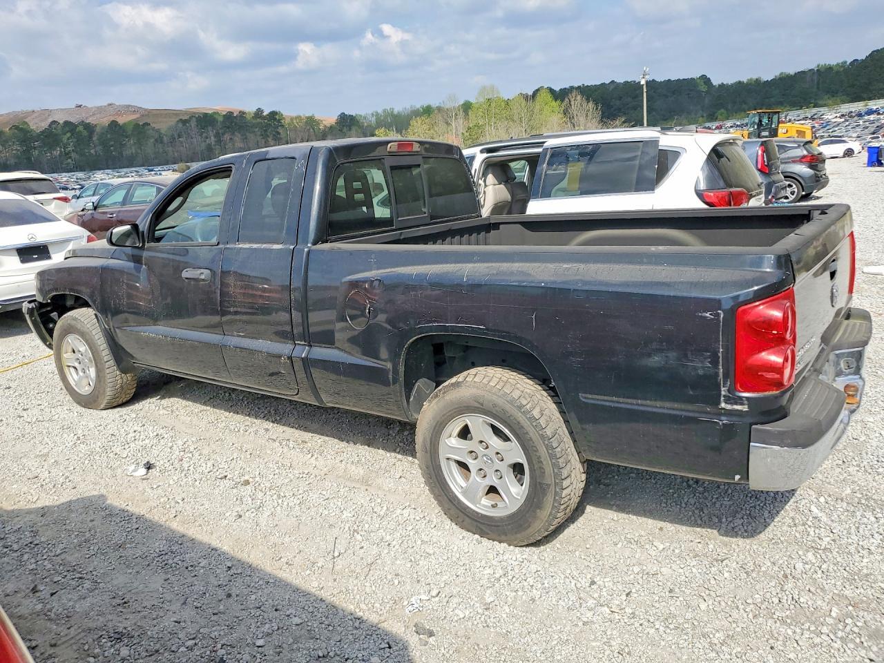 2006 DODGE DAKOTA SLT — Фото 2 из 12