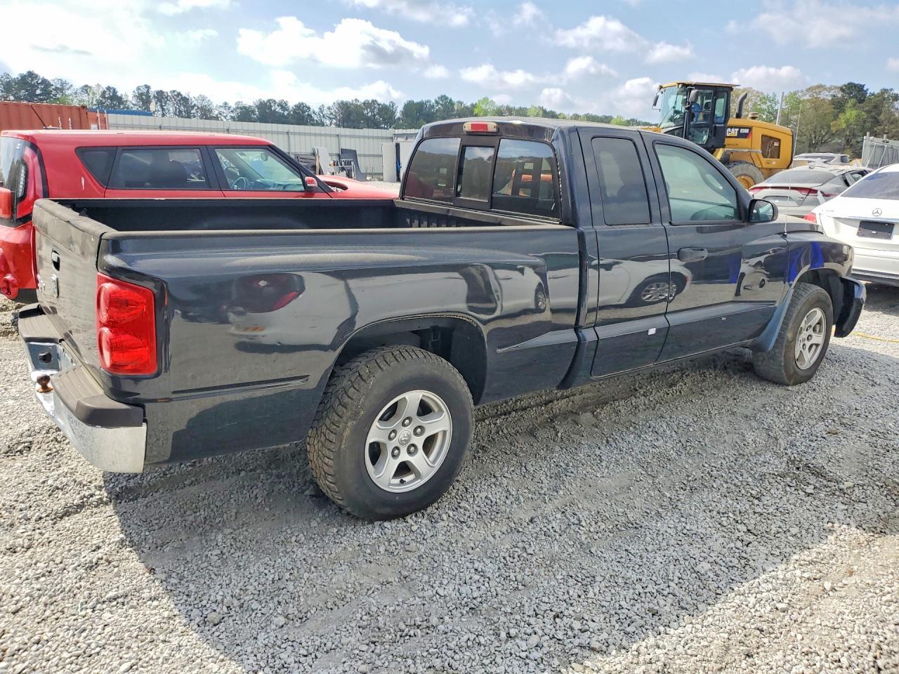 2006 DODGE DAKOTA SLT — Фото 3 из 12