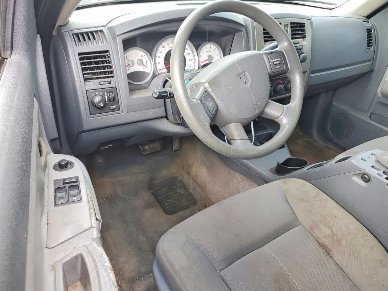 2006 DODGE DAKOTA SLT — Фото 8 из 12