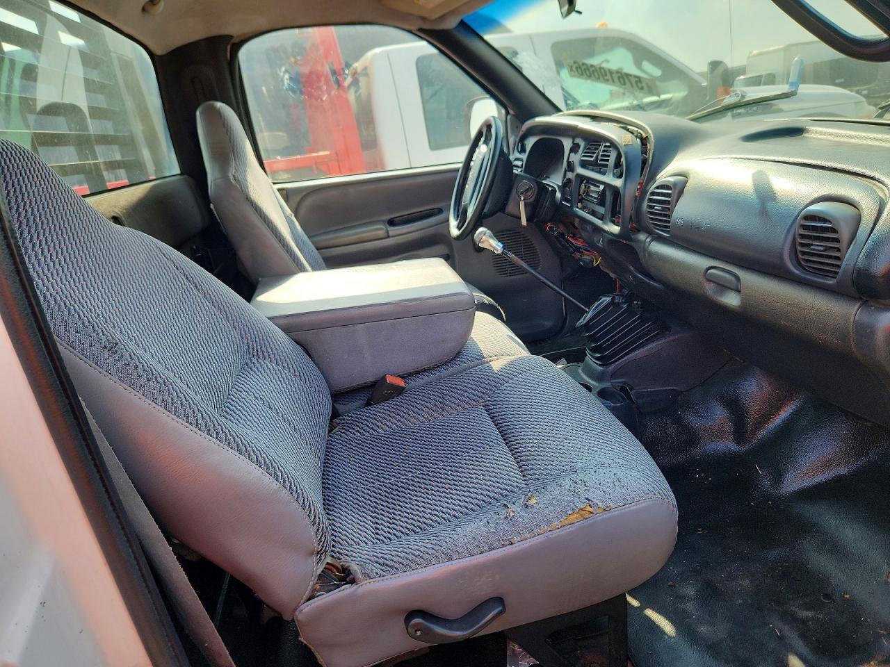 2001 DODGE RAM 3500 — Фото 10 из 12