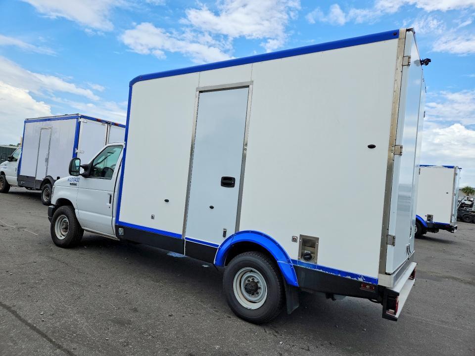 2023 FORD E350 REFRIGERATED BOX TRUCK — Фото 2 из 13