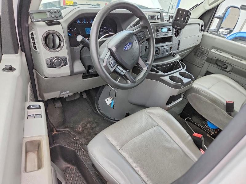 2023 FORD E350 REFRIGERATED BOX TRUCK — Фото 8 из 13