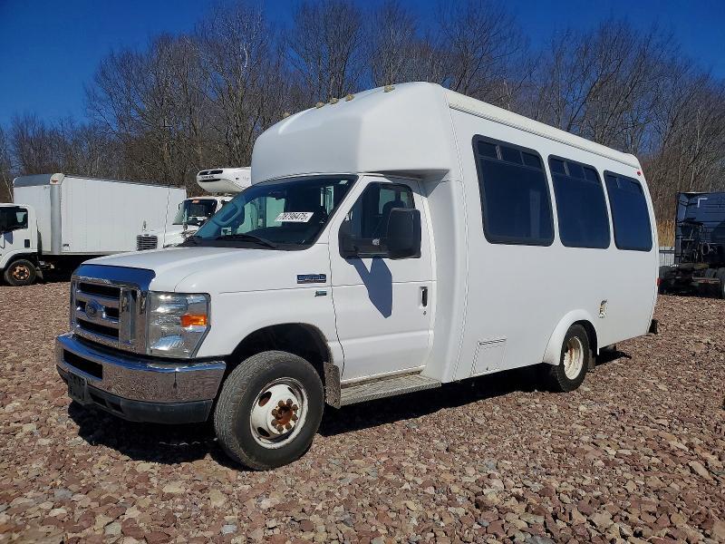 2013 FORD ECONOLINE E350 SUPER DUTY CUTAWAY VAN — Фото 2 из 10