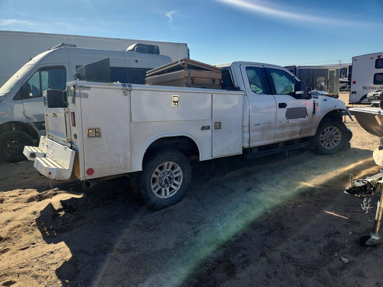 2019 FORD F-250 — Фото 3 из 12