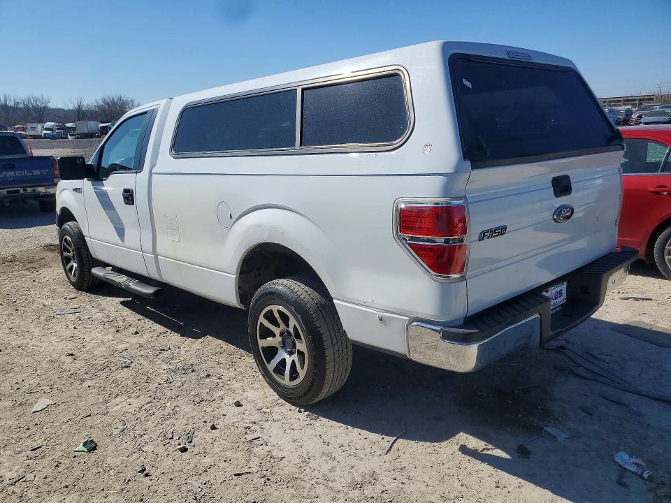 2010 FORD F150 — Фото 2 из 12