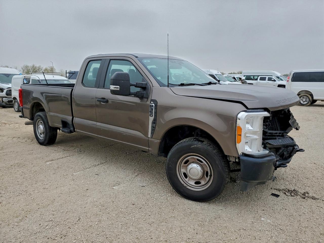 2023 FORD F350 XL RWD 6.8L V-8 LONG BOX — Фото 4 из 12