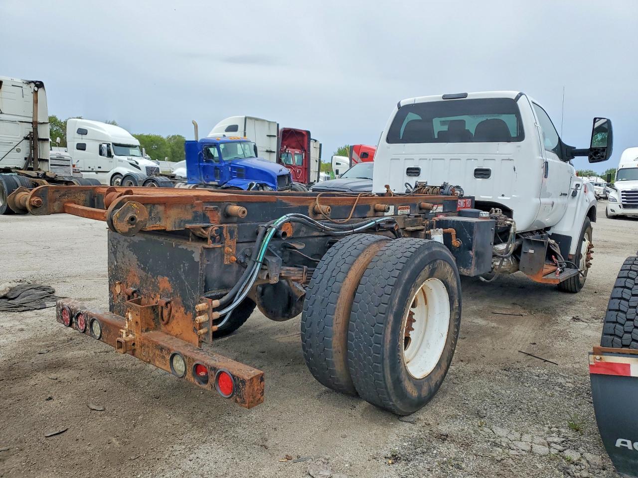 2017 FORD F650 SUPER DUTY — Фото 3 из 12
