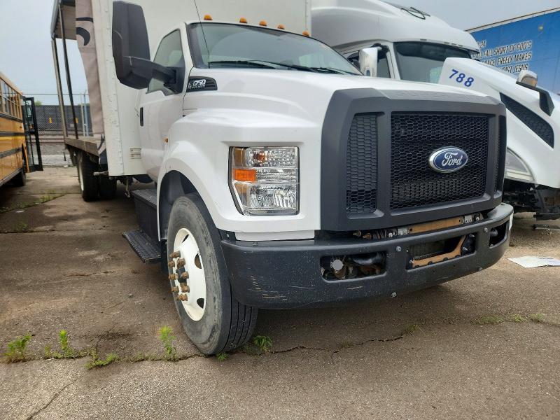2018 FORD F750 SUPER DUTY BOX TRUCK — Фото 9 из 10