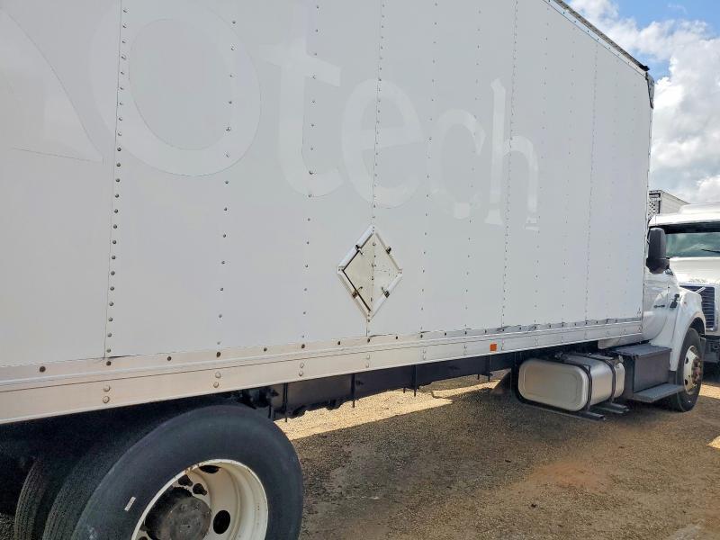 2017 FORD F750 SUPER DUTY BOX TRUCK — Фото 10 из 12