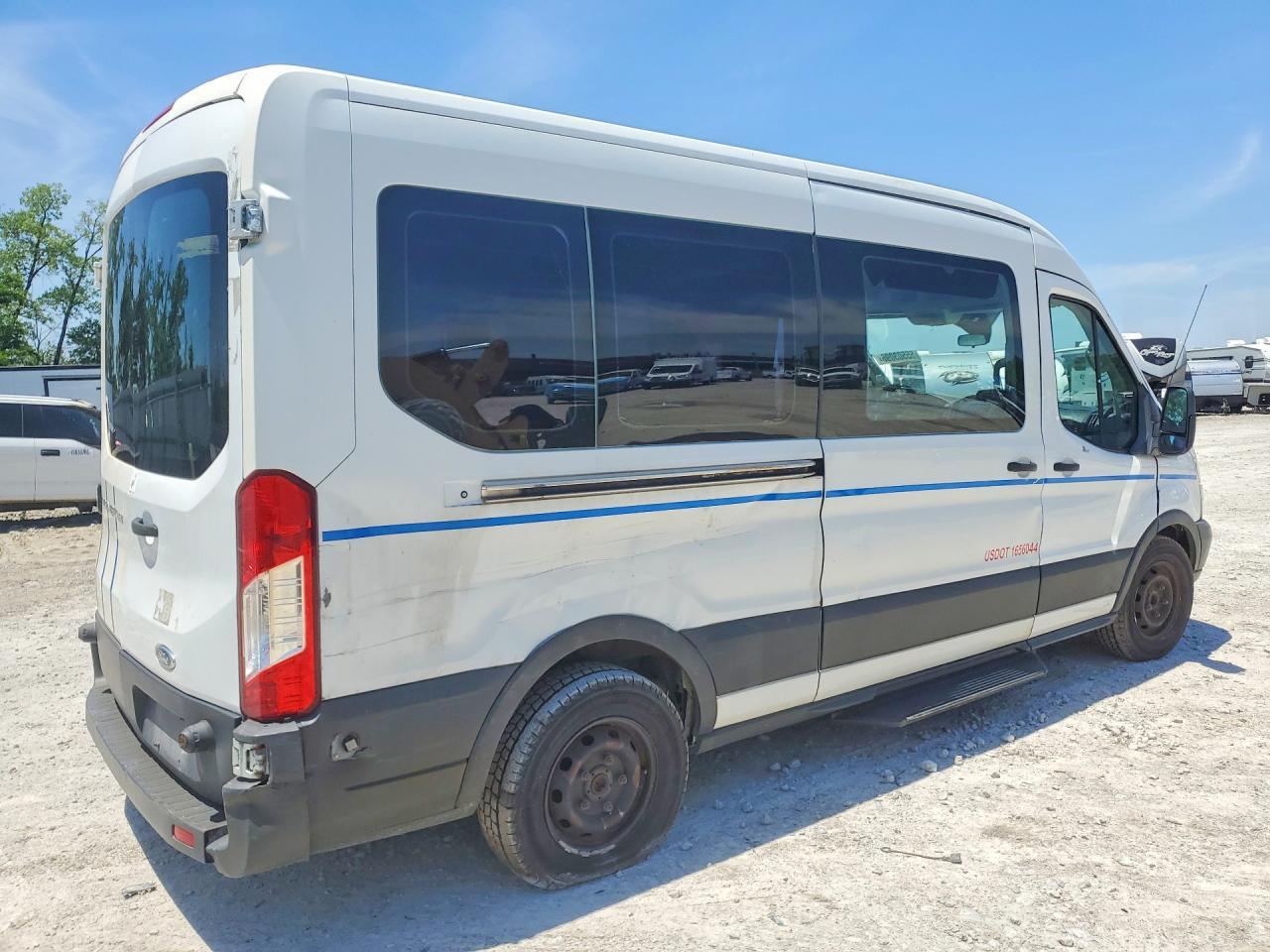 2017 FORD TRANSIT T-350 — Фото 3 из 12