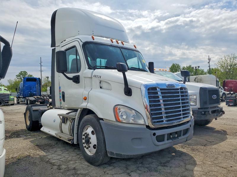 2018 FREIGHTLINER CASCADIA 113 SEMI TRUCK