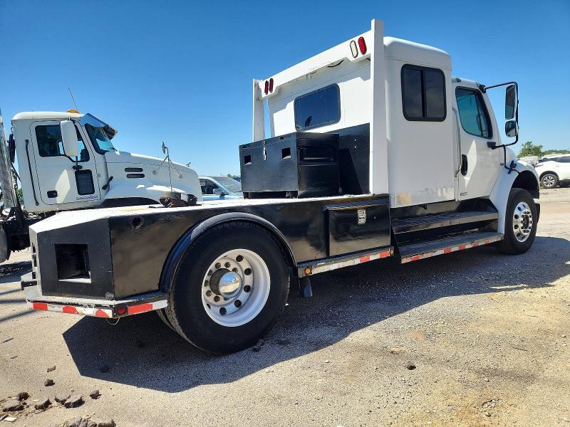1FVACWDJ25DV21761 2005 FREIGHTLINER M2 photo no. 4