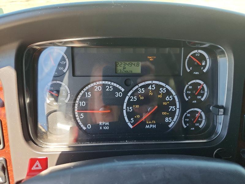1FVACWDJ25DV21761 2005 FREIGHTLINER M2 photo no. 8