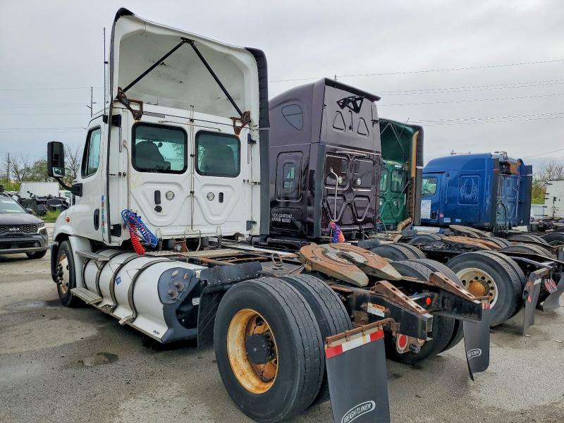 2018 FREIGHTLINER CASCADIA 113 SEMI TRUCK — Фото 3 из 10