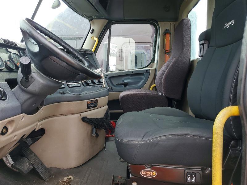 2018 FREIGHTLINER CASCADIA 113 SEMI TRUCK — Фото 5 из 10