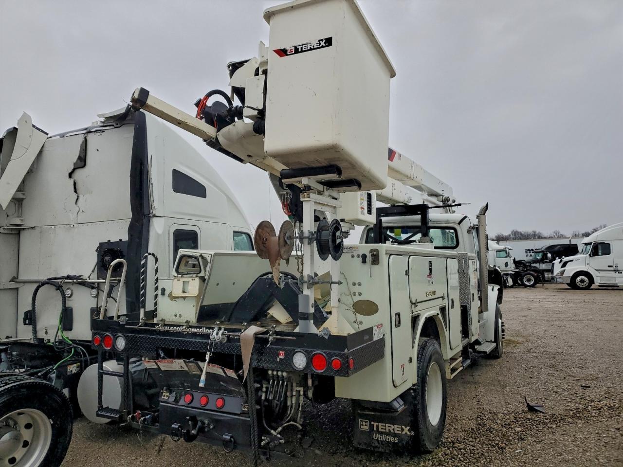 2024 FREIGHTLINER BUSINESS CLASS M2 BUCKET TRUCK — Фото 4 из 10