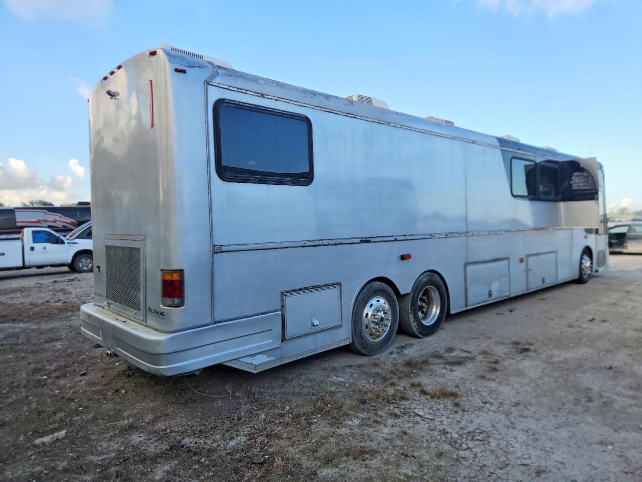 2006 FREIGHTLINER CHASSIS M LINE LIMO BUS — Фото 4 из 10