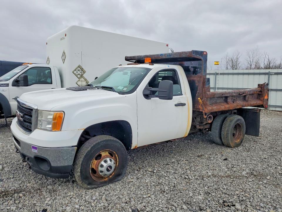1GD322CG0DF113649 2013 GMC SIERRA photo no. 1