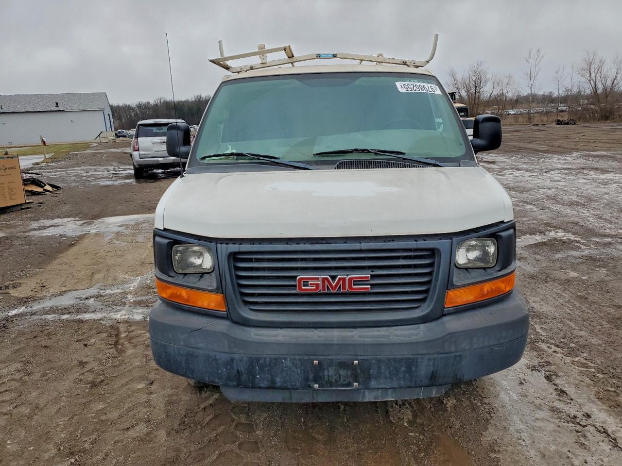 2013 GMC SAVANA G3500 CARGO — Фото 5 из 13