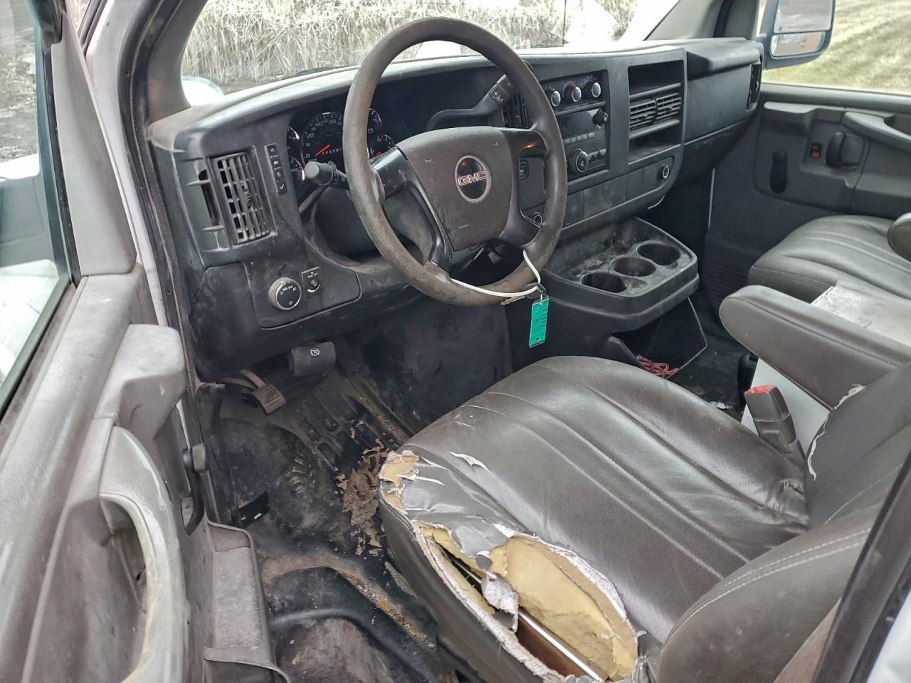 2013 GMC SAVANA G3500 CARGO — Фото 8 из 13