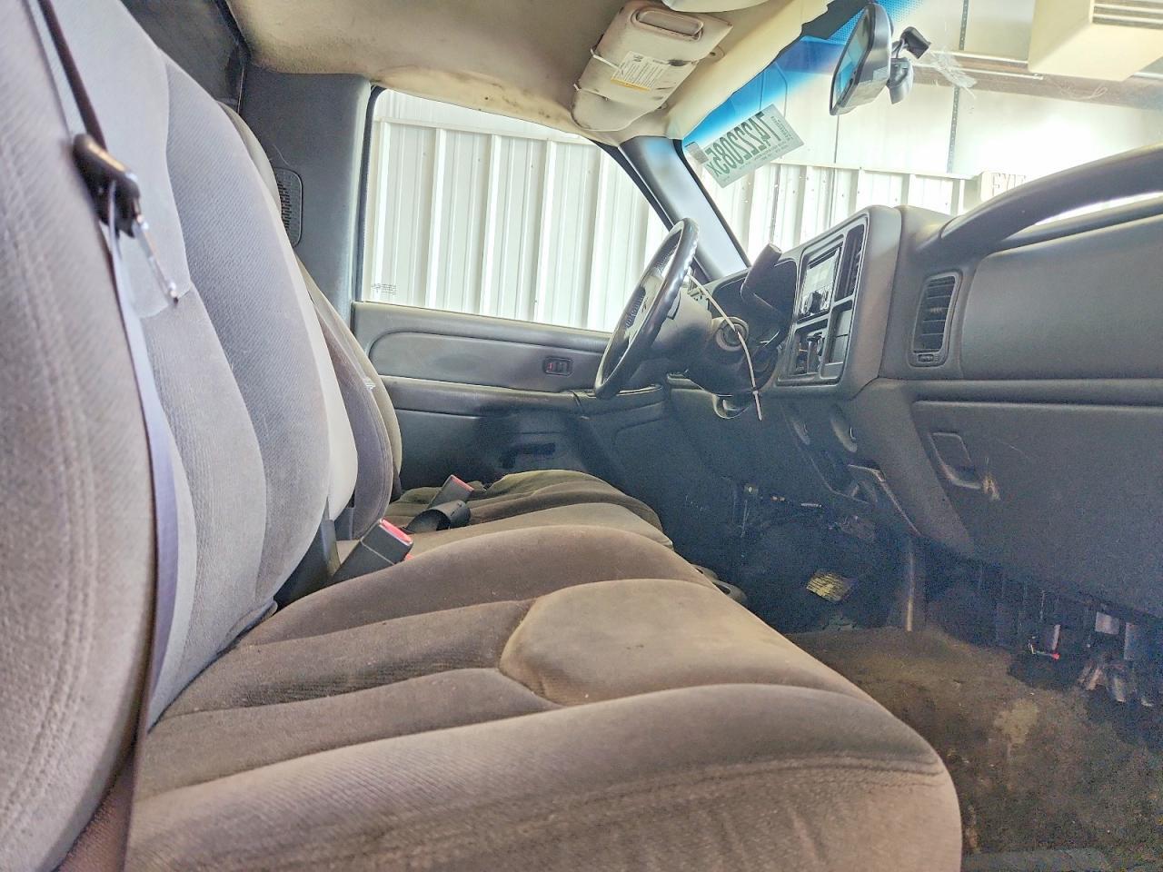 2004 GMC NEW SIERRA C1500 — Фото 11 из 13