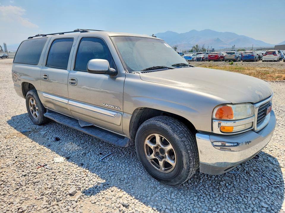 2003 GMC YUKON XL C1500 — Фото 4 из 13