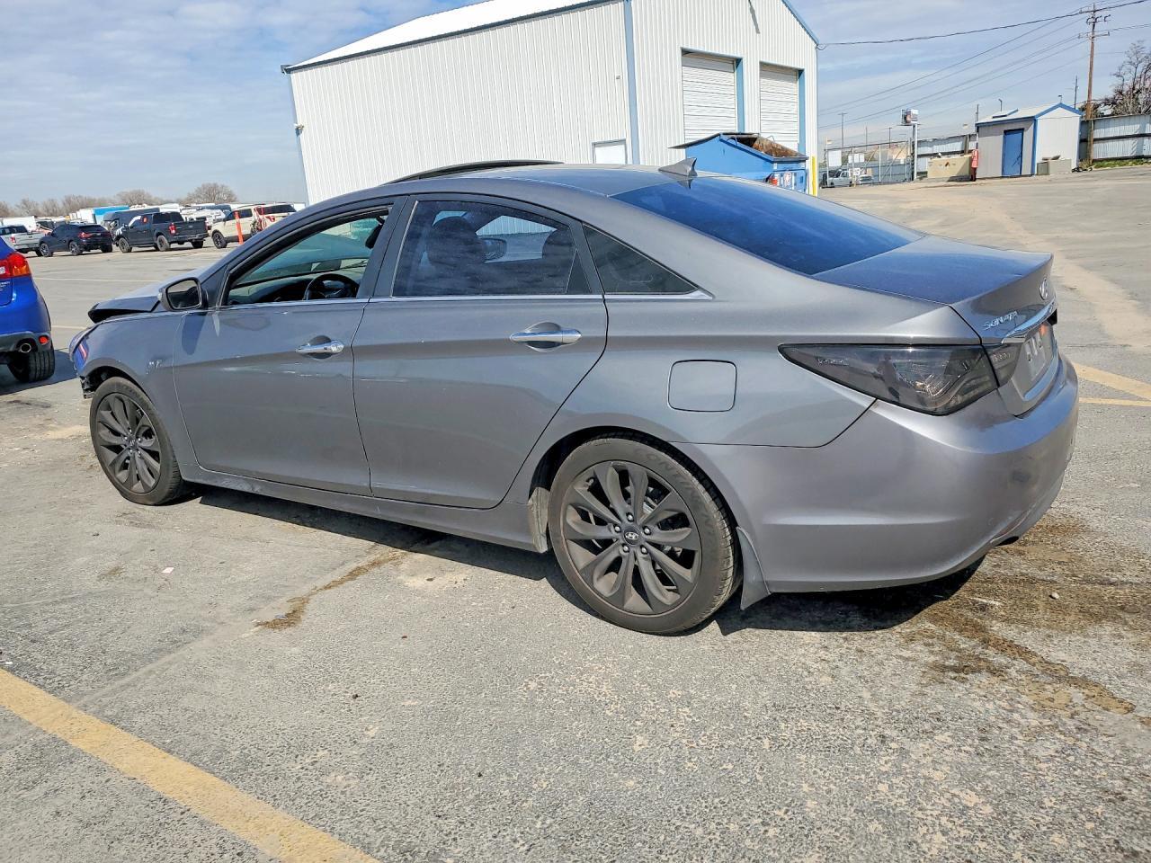 5NPEC4AB0DH514525 2013 HYUNDAI SONATA photo no. 2