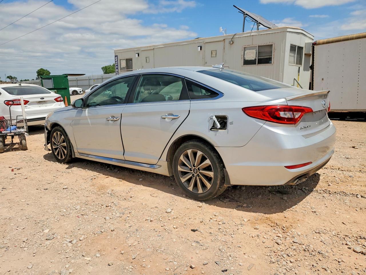 2015 HYUNDAI SONATA SPORT — Фото 2 из 12