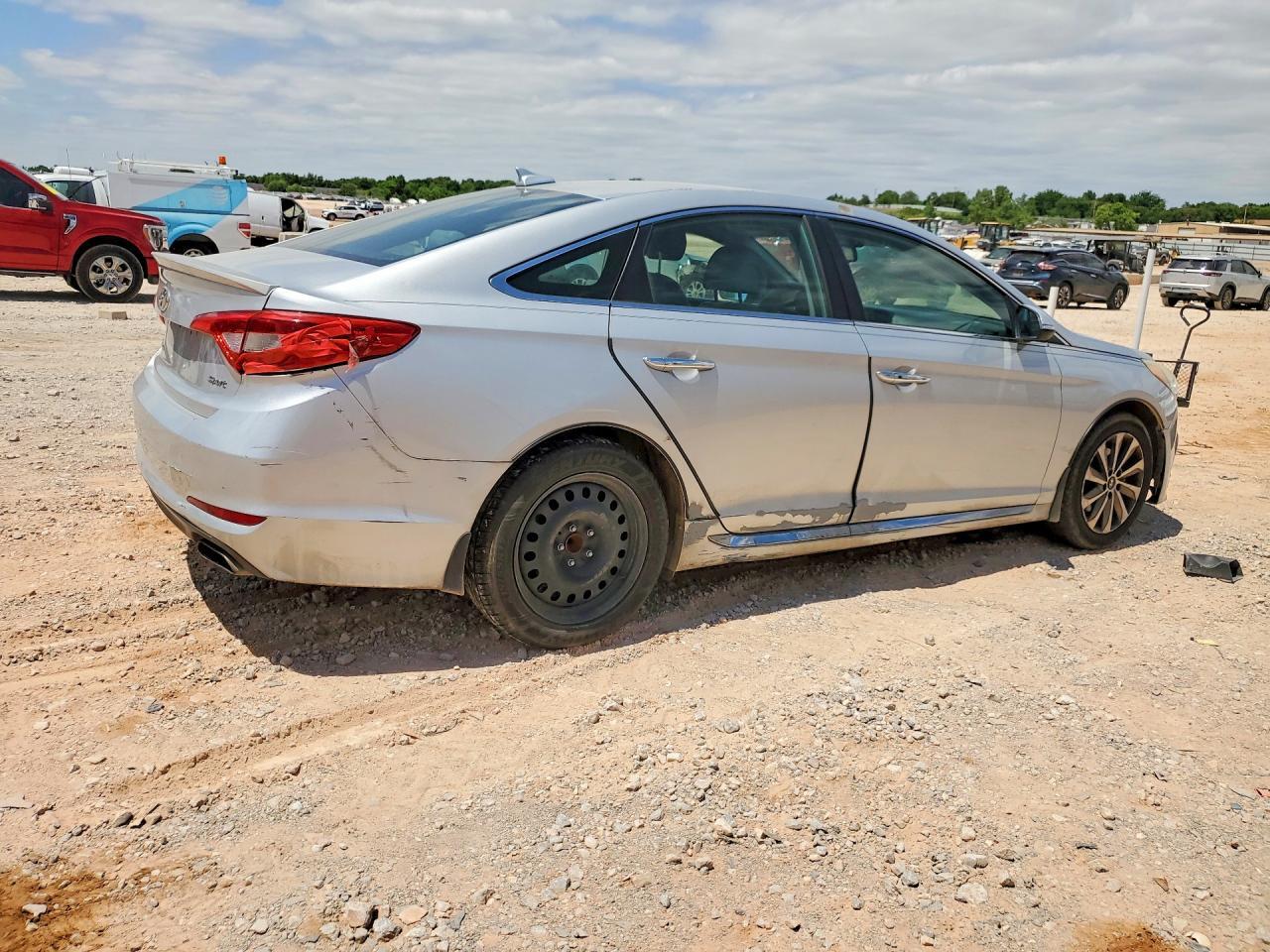 2015 HYUNDAI SONATA SPORT — Фото 3 из 12