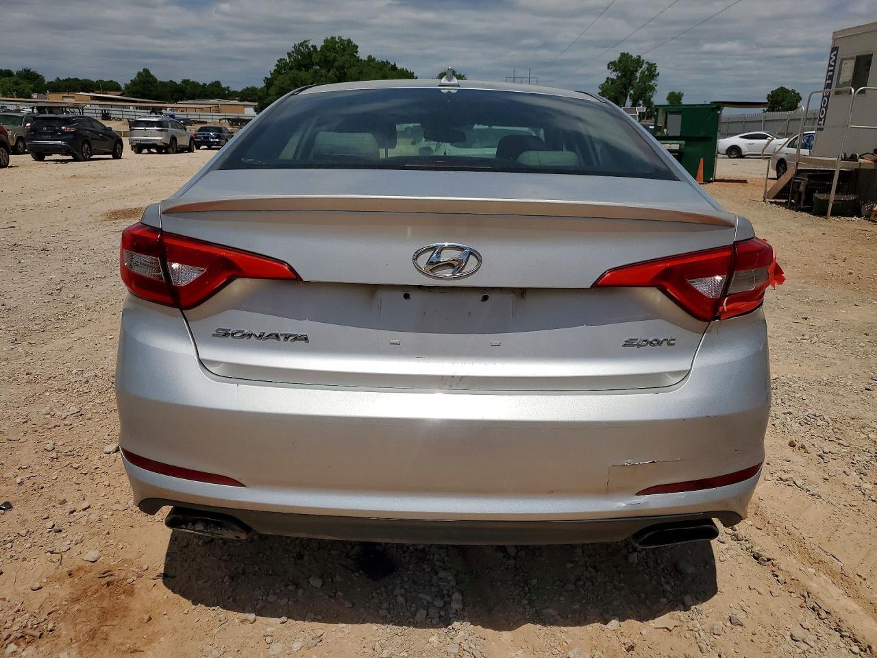2015 HYUNDAI SONATA SPORT — Фото 6 из 12