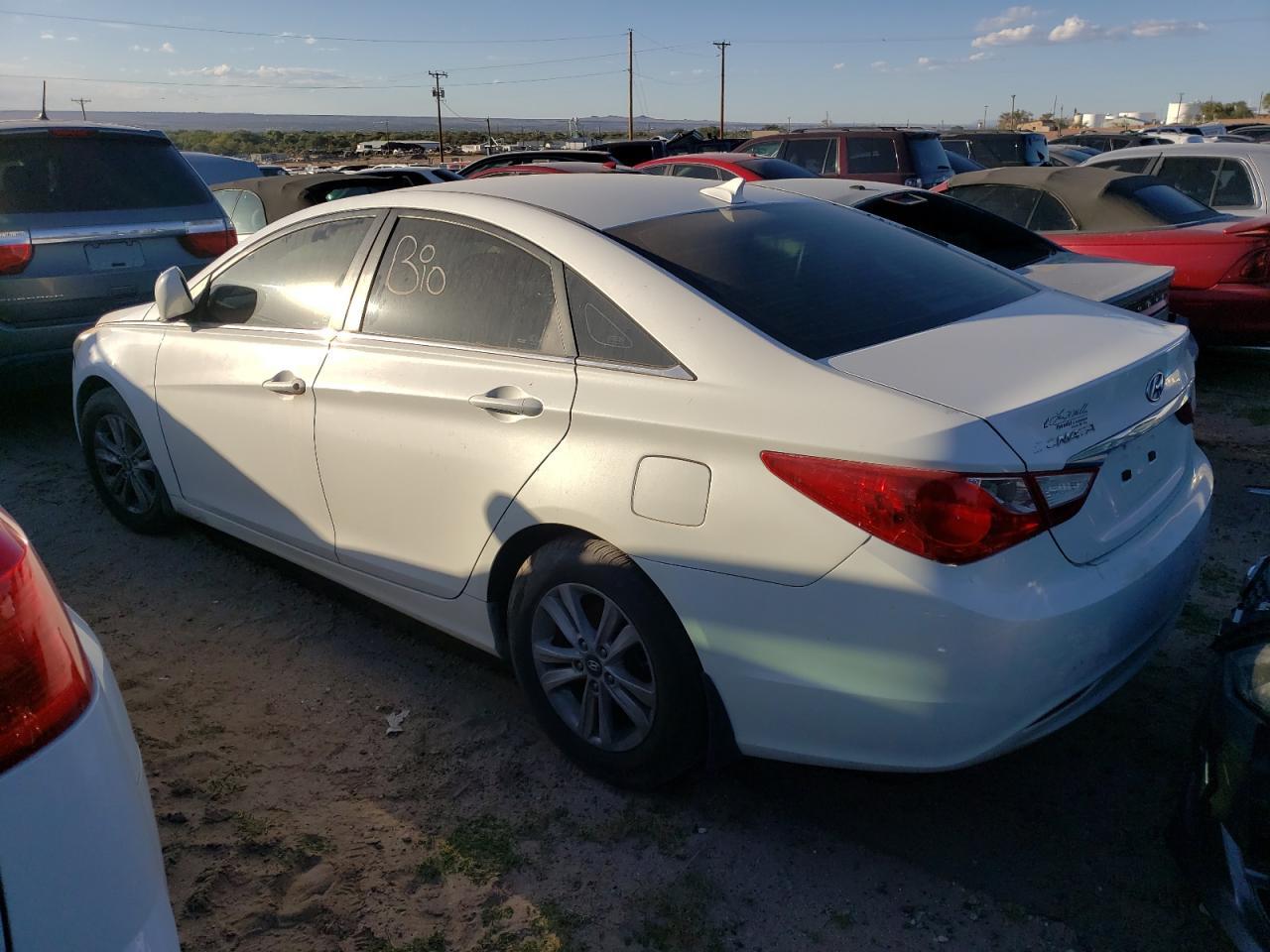 5NPEB4AC0BH148204 2011 HYUNDAI SONATA photo no. 2