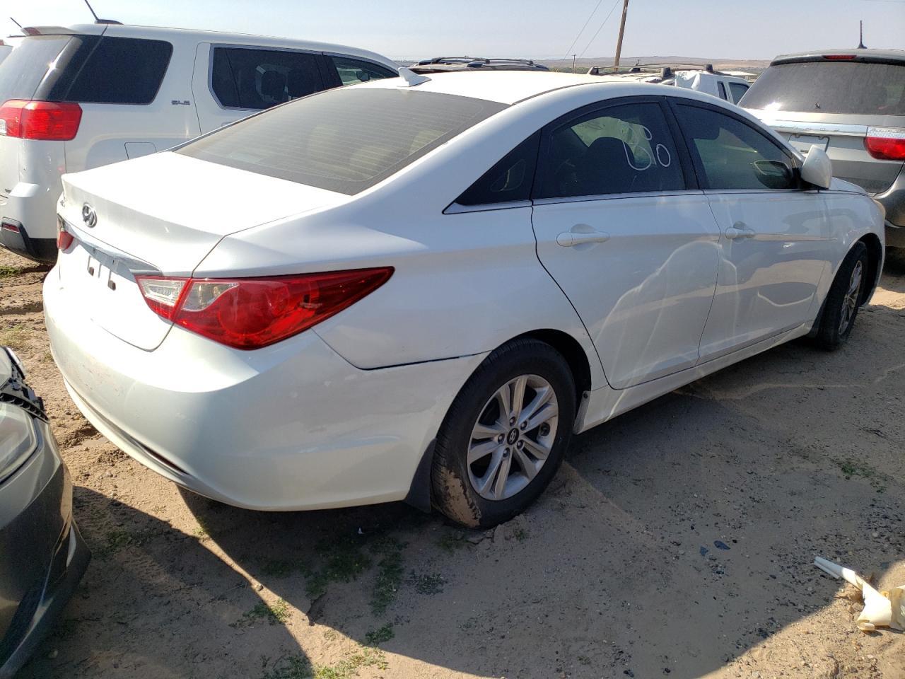 5NPEB4AC0BH148204 2011 HYUNDAI SONATA photo no. 3