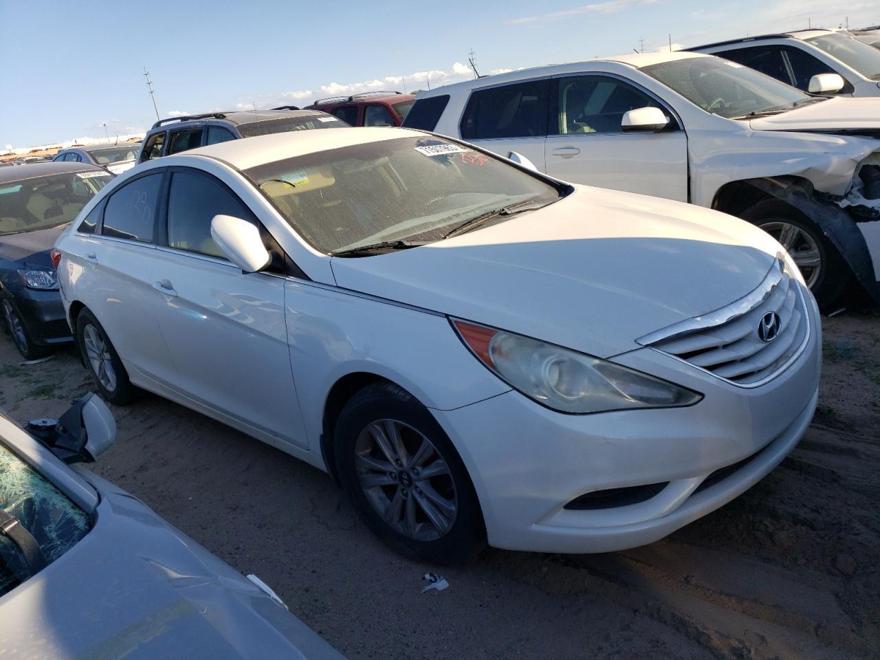 5NPEB4AC0BH148204 2011 HYUNDAI SONATA photo no. 4
