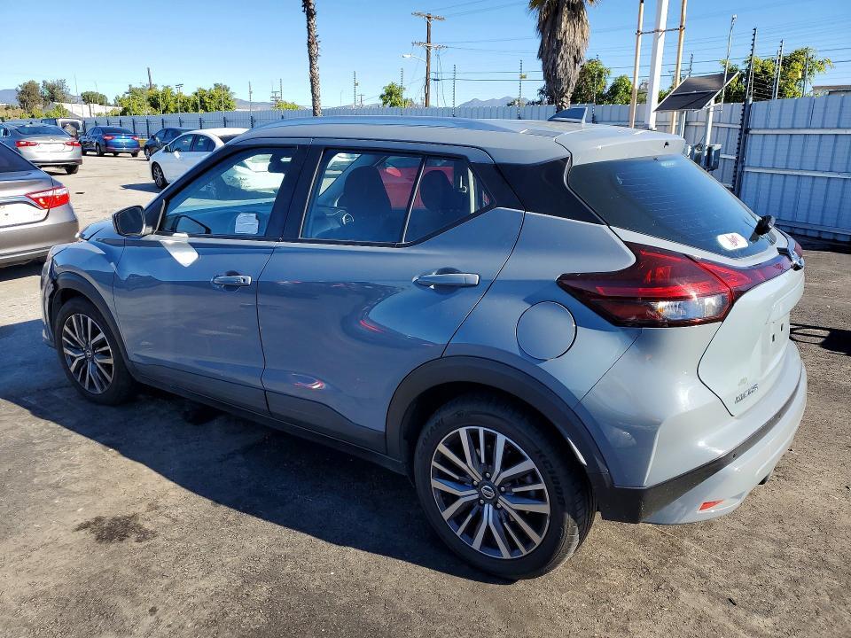 2021 NISSAN KICKS SV — Фото 2 из 13
