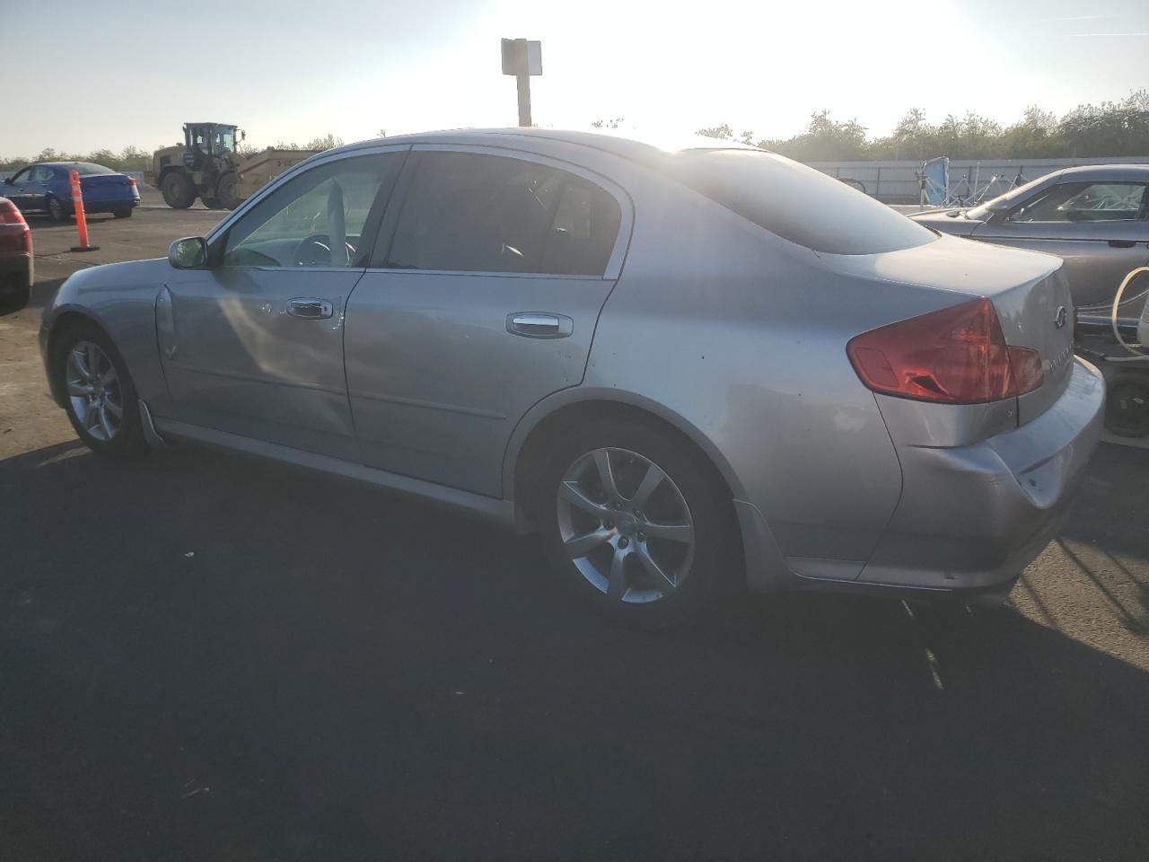 JNKCV51E15M220025 2005 INFINITI G35 photo no. 2
