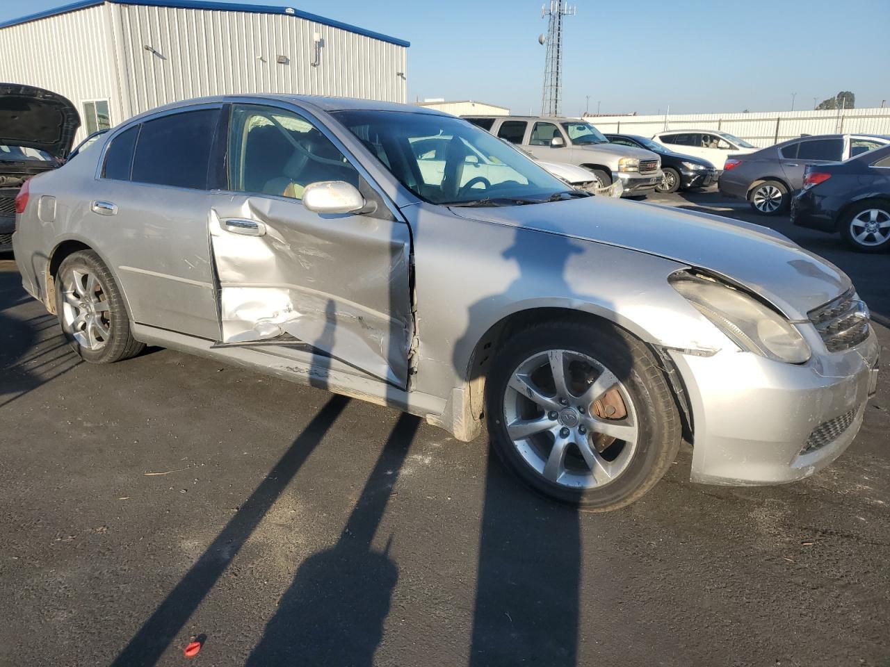 JNKCV51E15M220025 2005 INFINITI G35 photo no. 4