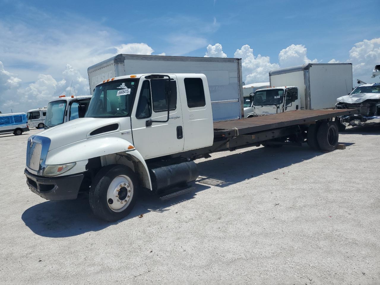 2012 INTERNATIONAL 4000 4300