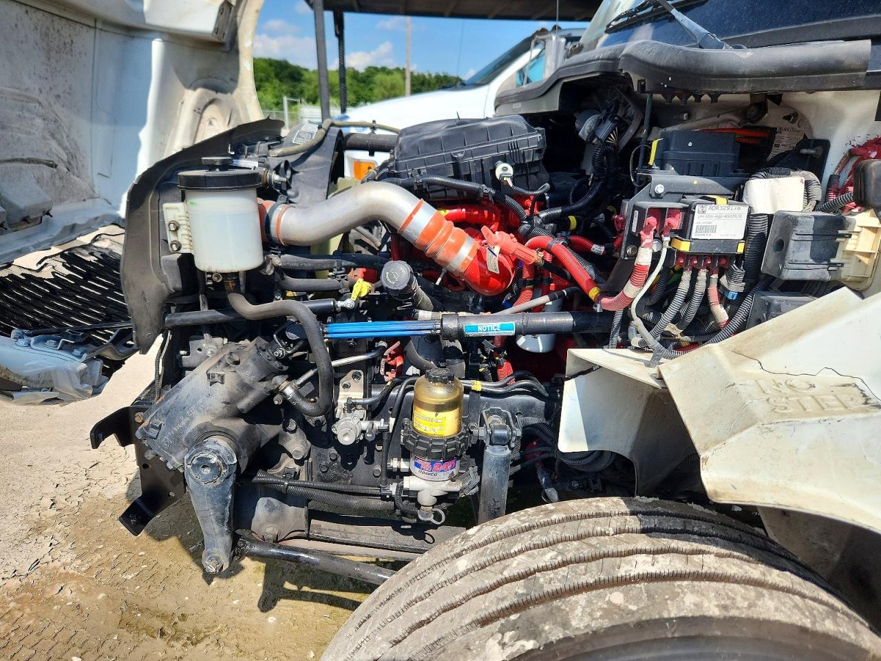 2023 INTERNATIONAL MV607 REFRIGERATED BOX TRUCK — Фото 12 из 14