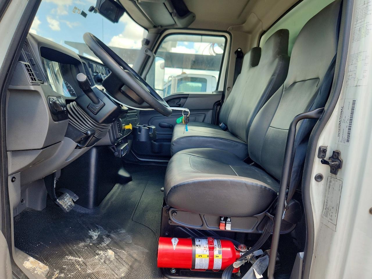 2023 INTERNATIONAL MV607 REFRIGERATED BOX TRUCK — Фото 7 из 14